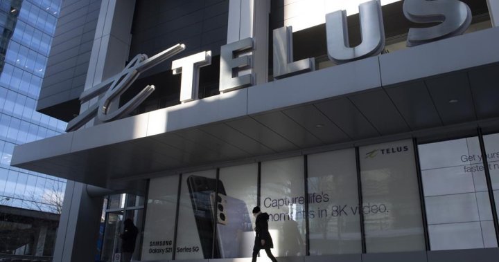 Telus wants to add a 1.5% processing fee for credit card payments this fall