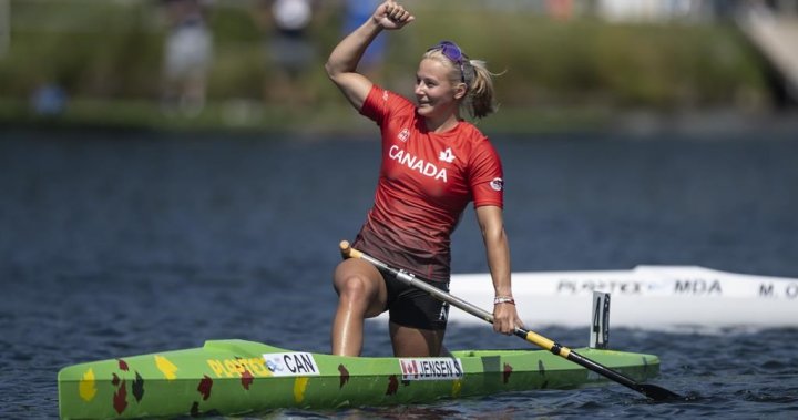 Canadian paddlers feed off local crowd for medals at world championships