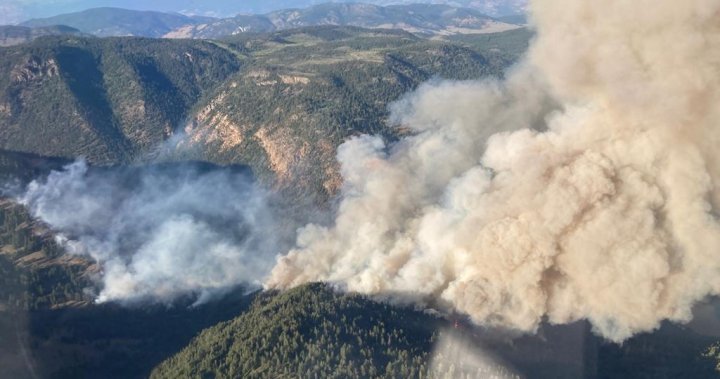 Unpredictable winds, topography complicating wildfire response, experts say