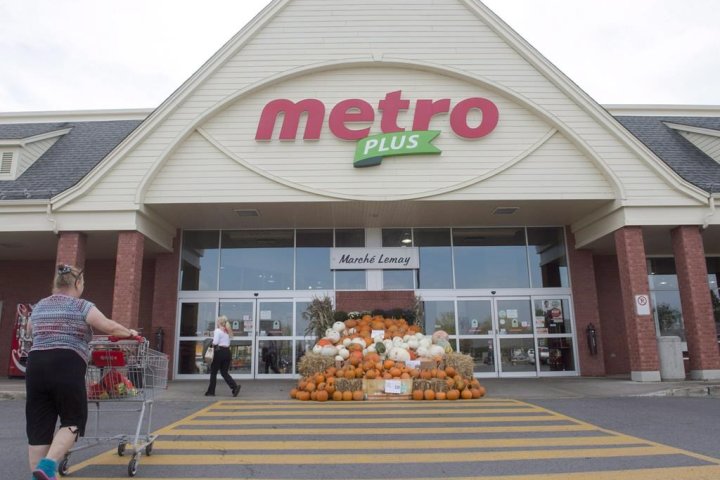 Metro workers putting in overtime to keep stores open amid ongoing labour shortage