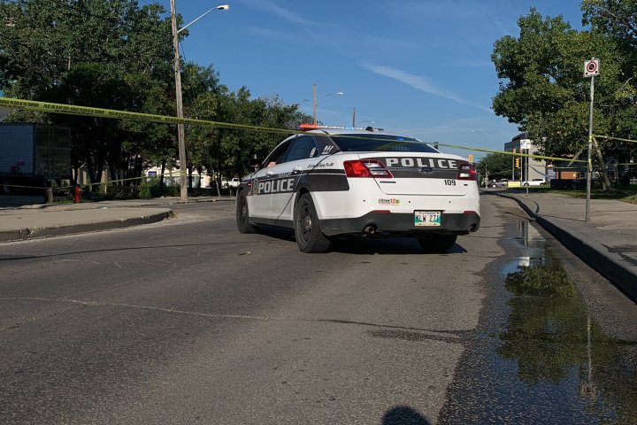 Winnipeg officer injured after suspect fled police in stolen vehicle
