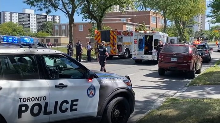 SIU clears Toronto cops after fatal shooting of knife-wielding man in August