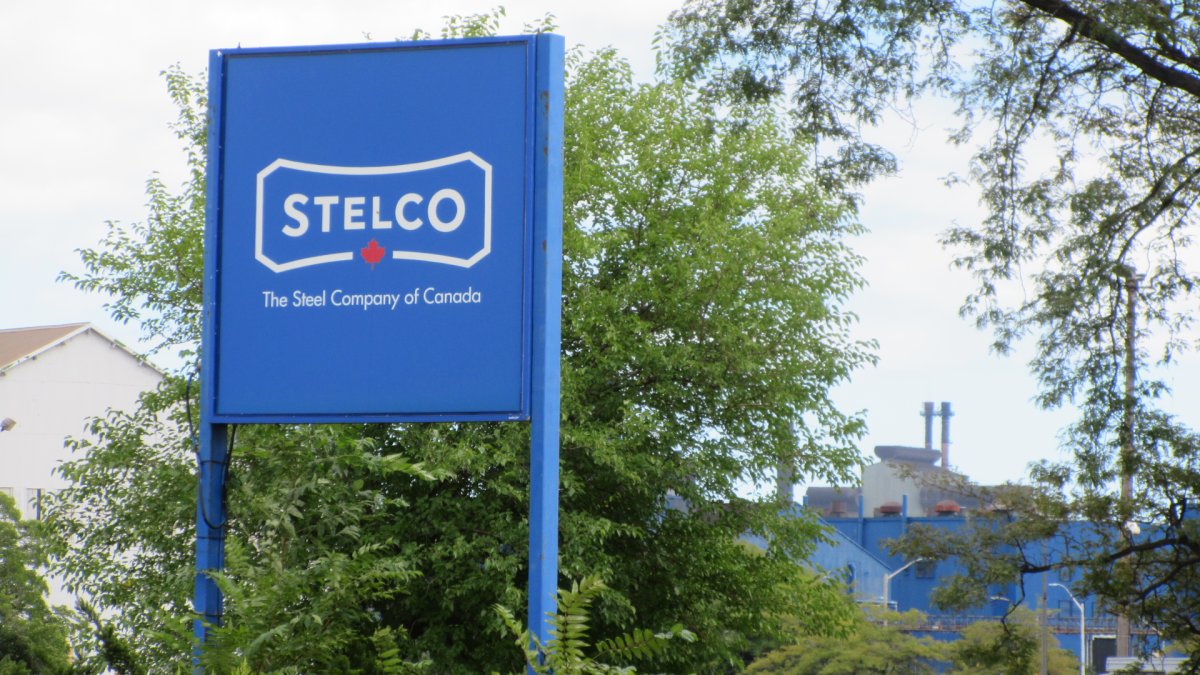 Unionized Stelco employees in Hamilton have voted in favour of a new five-year contract.