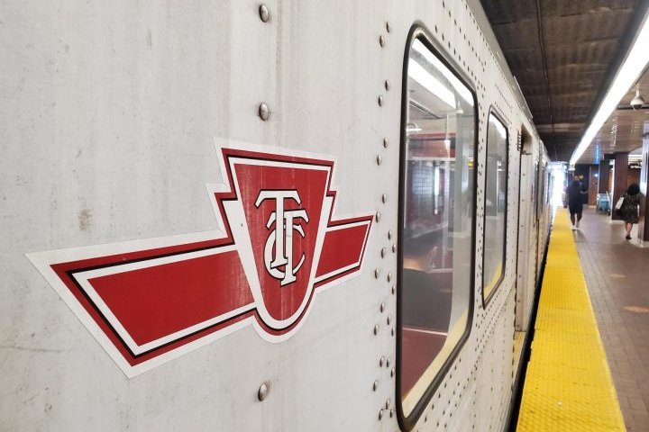 Suspect arrested after TTC employees chased with a syringe, Toronto police say