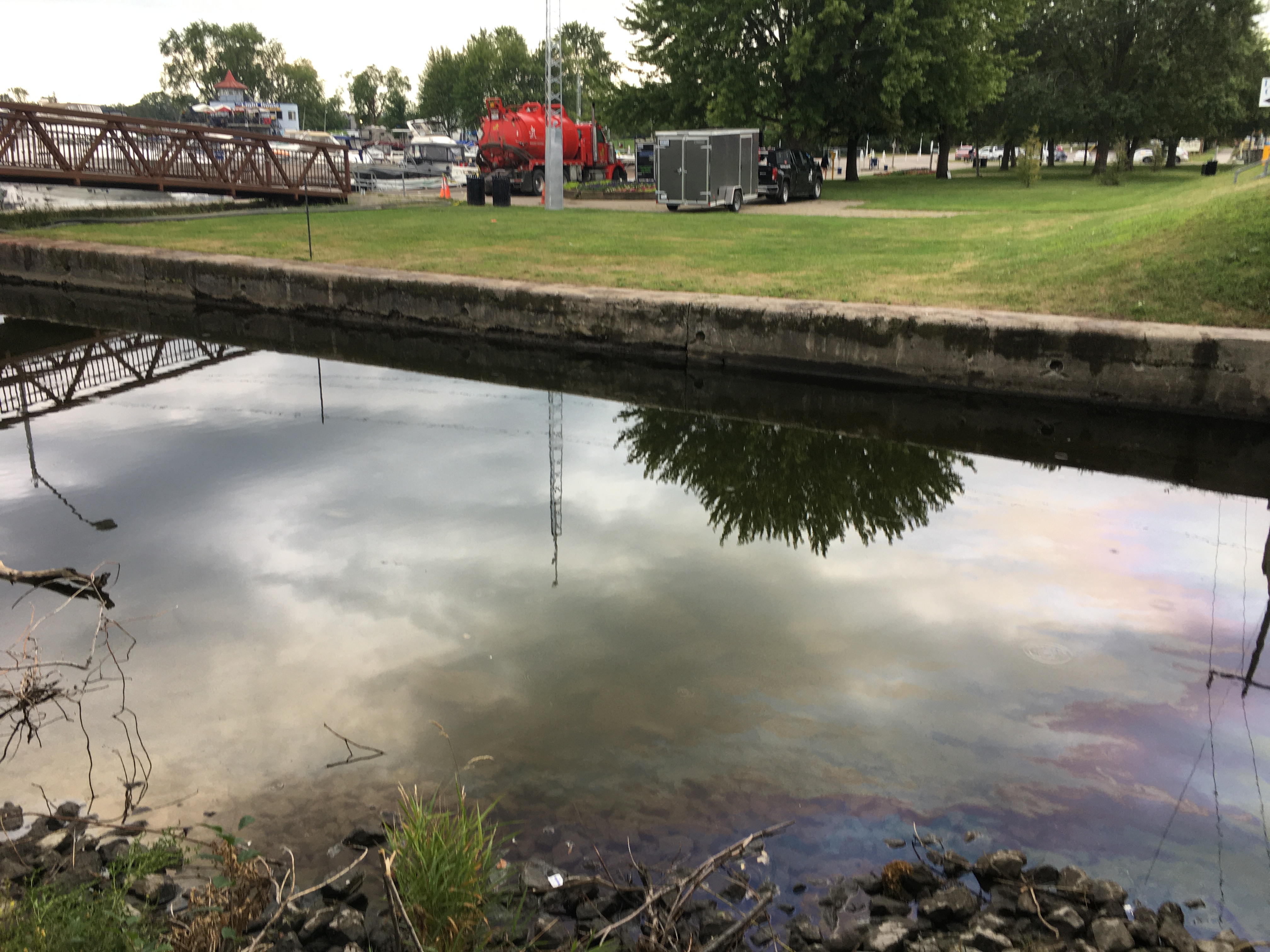 Cleanup Continues For Fuel Oil Spill In Jackson Creek Near Little   Jackson Creek Spill 3 