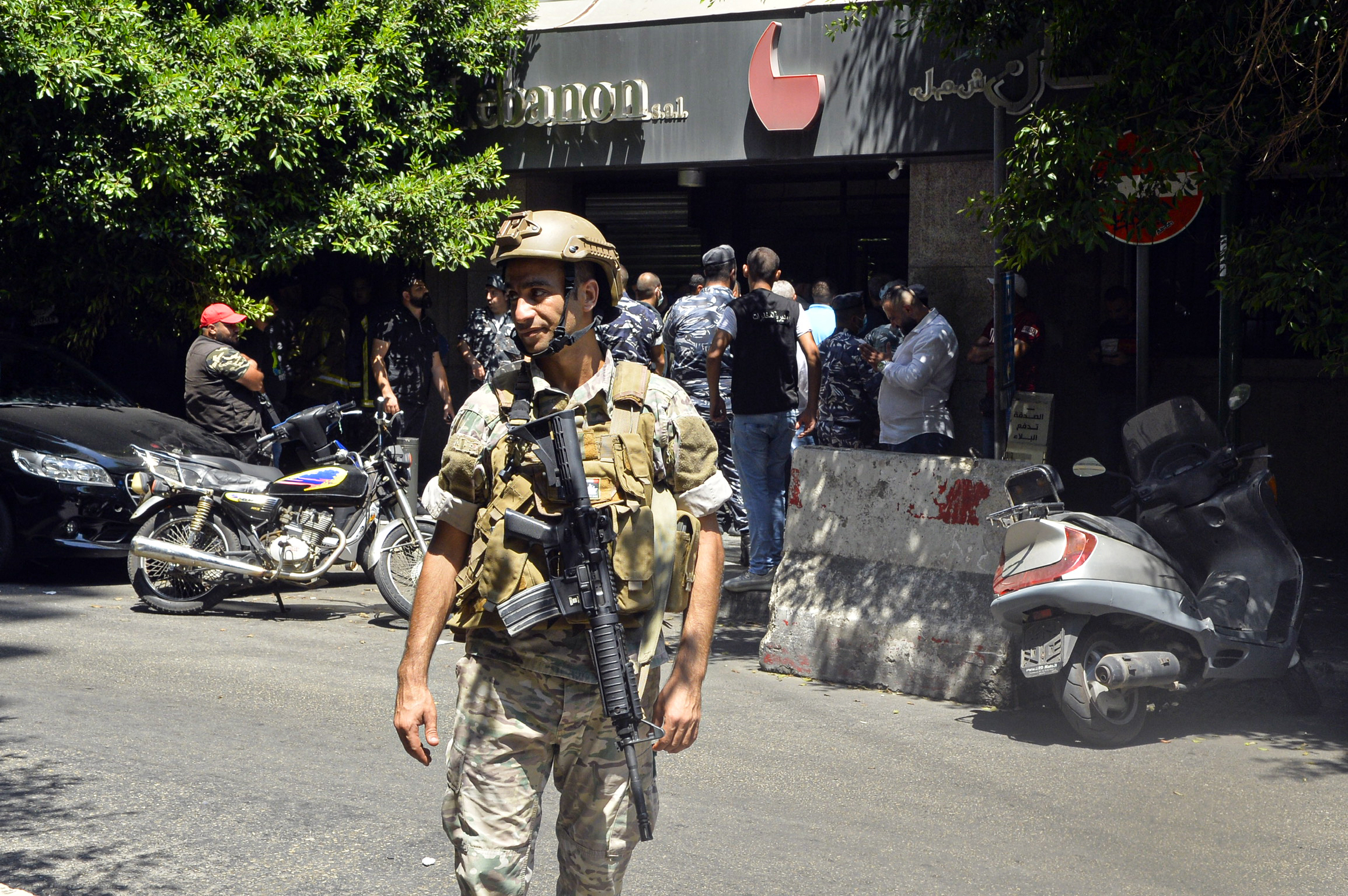Gunman takes hostages at Lebanese bank, demands frozen savings