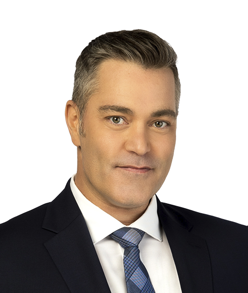 Veteran news anchor and reporter Scott Roberts has been named the new co-anchor of Global News Hour at 6 Edmonton.