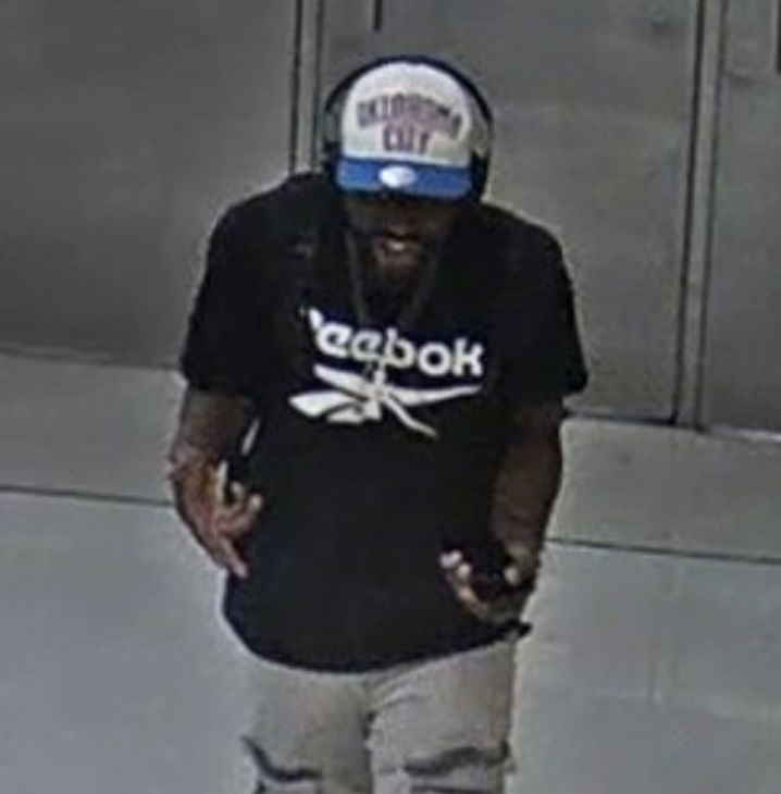 Toronto Police Seek Male Suspect After ‘unprovoked Assault’ On Woman ...