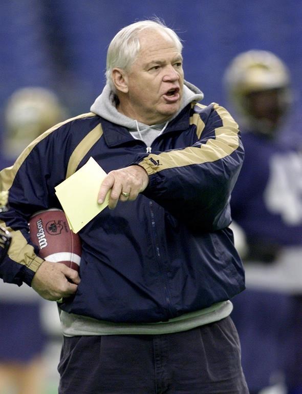 Winnipeg Blue Bombers coach Dave Ritchie belts out a few instructions during practice in Montreal, Friday Nov. 23, 2001.