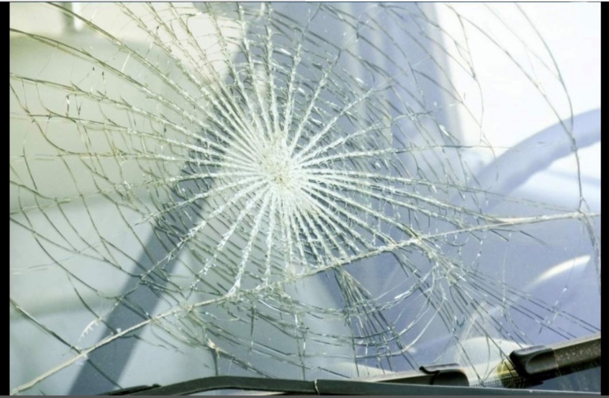 FILE. A Penticton woman wanted the city to pay for her cracked windshield.