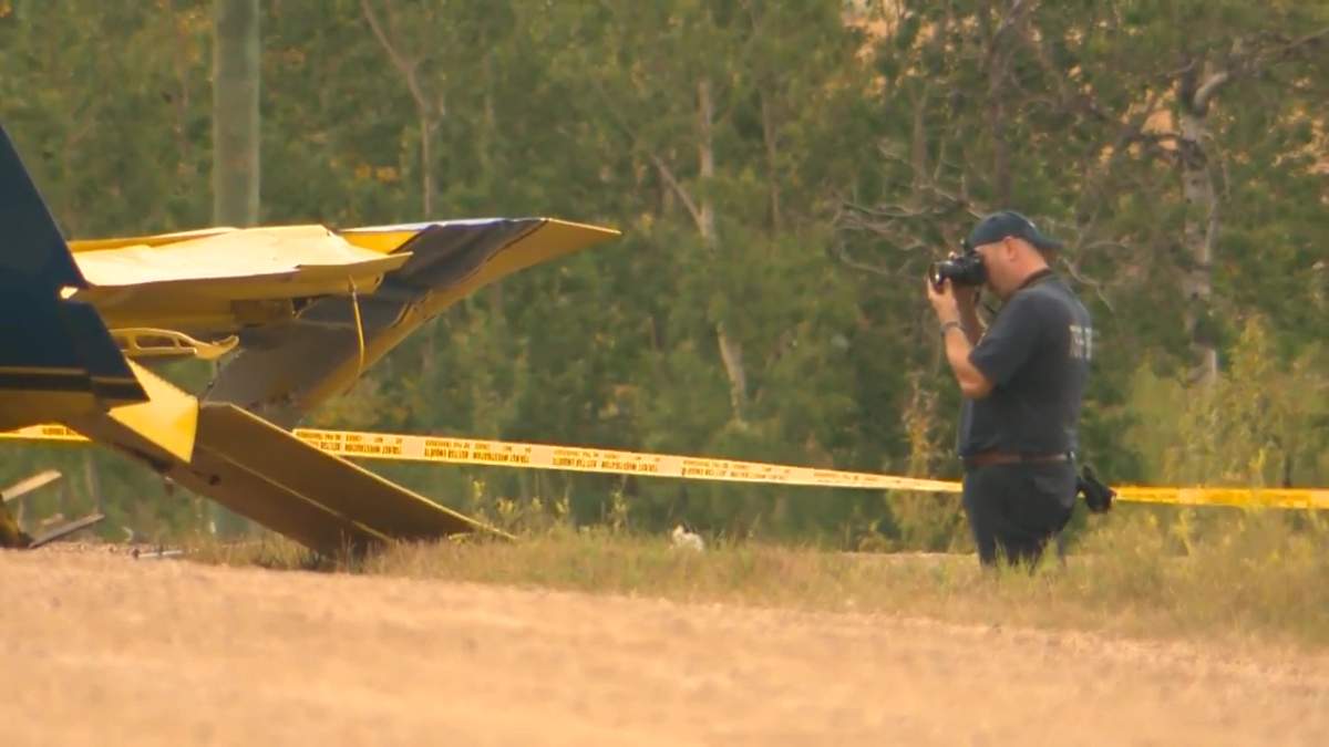 The Transportation Safety Board of Canada (TSB) investigating after an Air Tractor 502B crop duster plane crashed on a road near Donalda, Alta. on September 12, 2022.