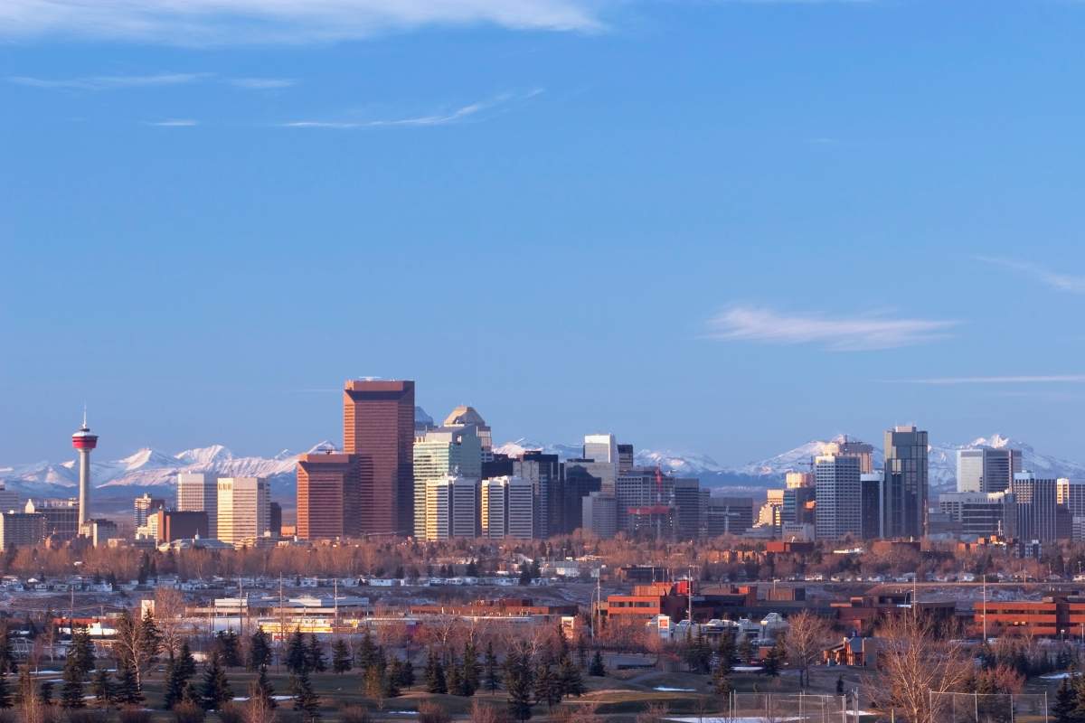 Is Alberta calling? 4 things to consider before changing jobs - image