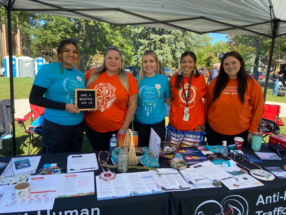 Atlosa Family Healing Centre booth including (left to right) Biine ‘kwe, Elyssa Rose, Sadie Hammer, Shenoa Simon, and Madison Alexandra.