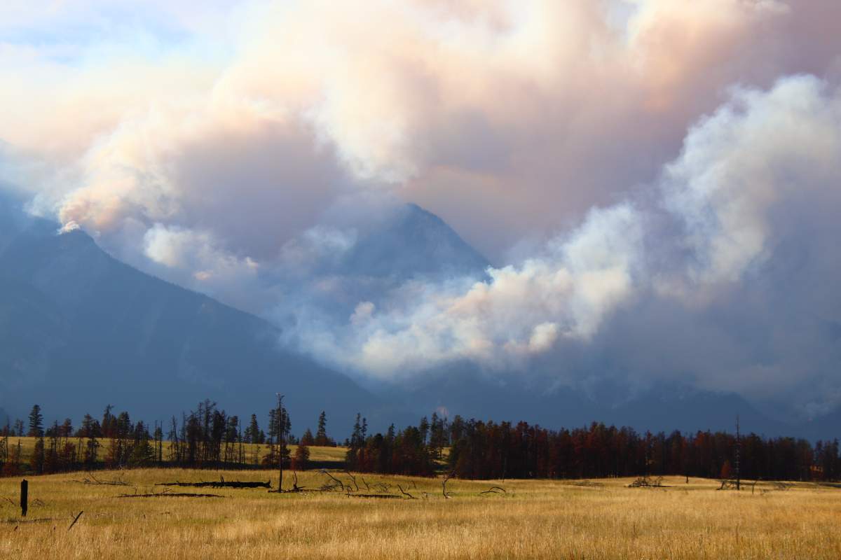 The Chatamon wildfire outside of Jasper continues to burn over Labour Day long weekend, 2022.