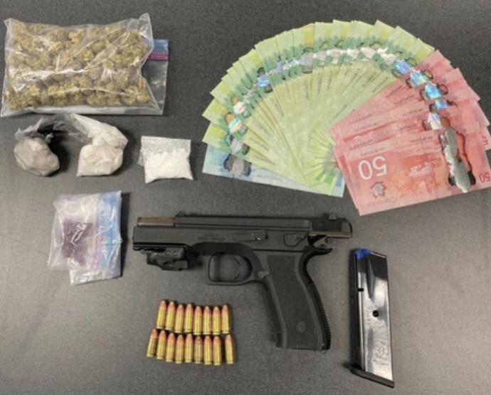 Police in Lindsay, Ont., seized a firearm and drugs and arrested three people on Sept. 2, 2022.