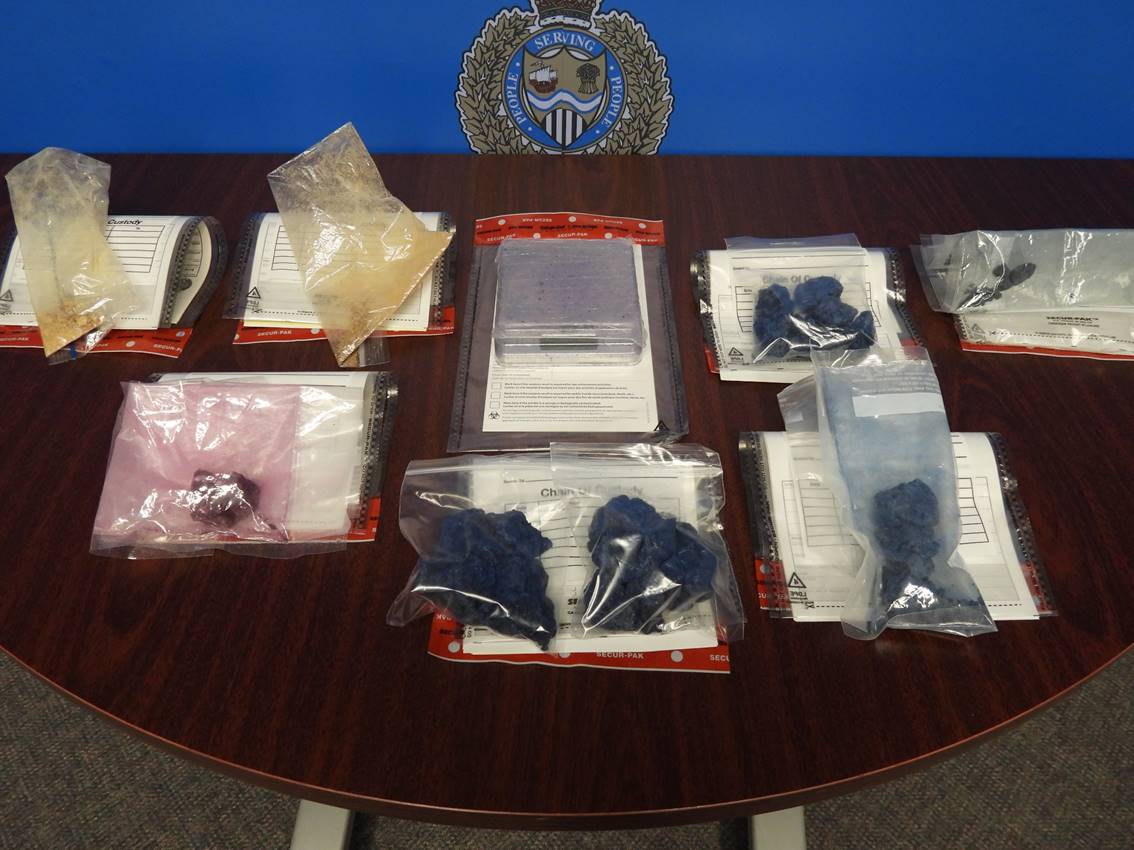 Sarnia, Ont., police seized over 422 grams of “street ready” fentanyl and 6.3 grams of pure uncut fentanyl from a suspect vehicle near George Street and Christina Street on Sept. 13, 2022.