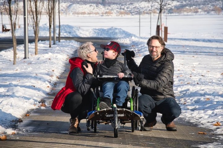 ‘Keep Callum at Home’: Osoyoos, B.C. family fundraising for son’s accessibility equipment