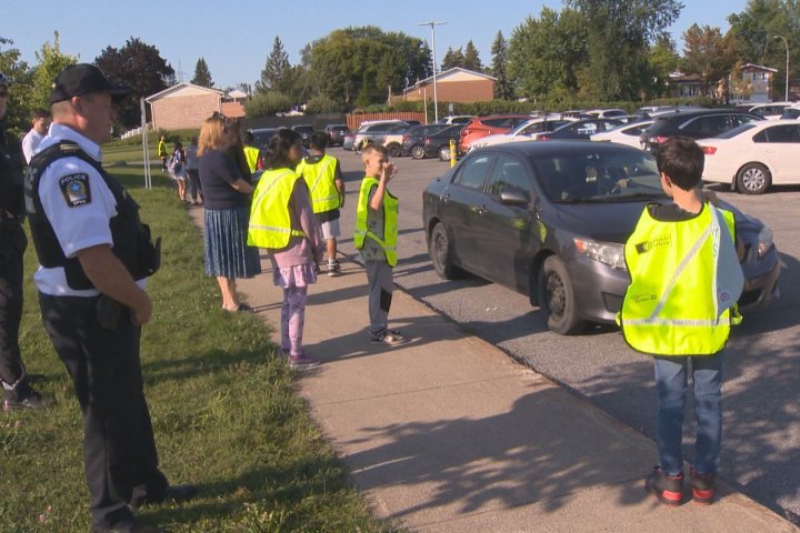 School drop-off made safer with the help of students in CAA-Quebec pilot project