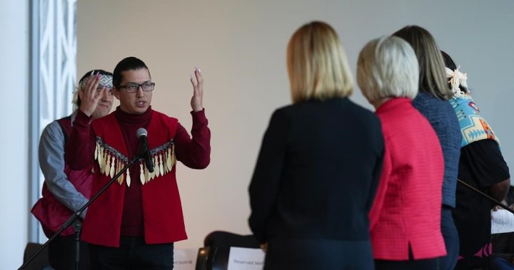 Ванкувър излага план за действие за правата на коренното население, за да отбележи 10 години от помирението