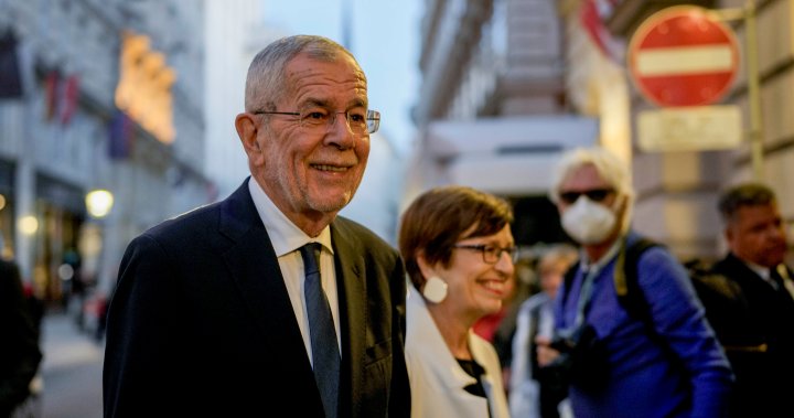 Austria’s liberal president on course to re-election victory without runoff vote