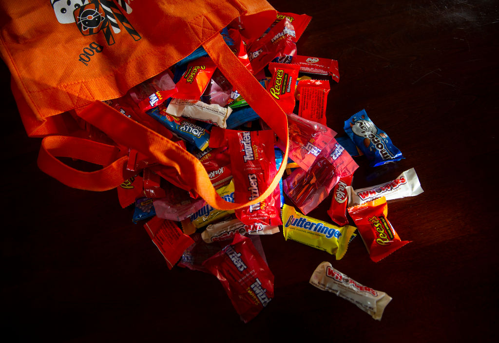 Tricky problem Candy makers grapple with plastic packaging that’s