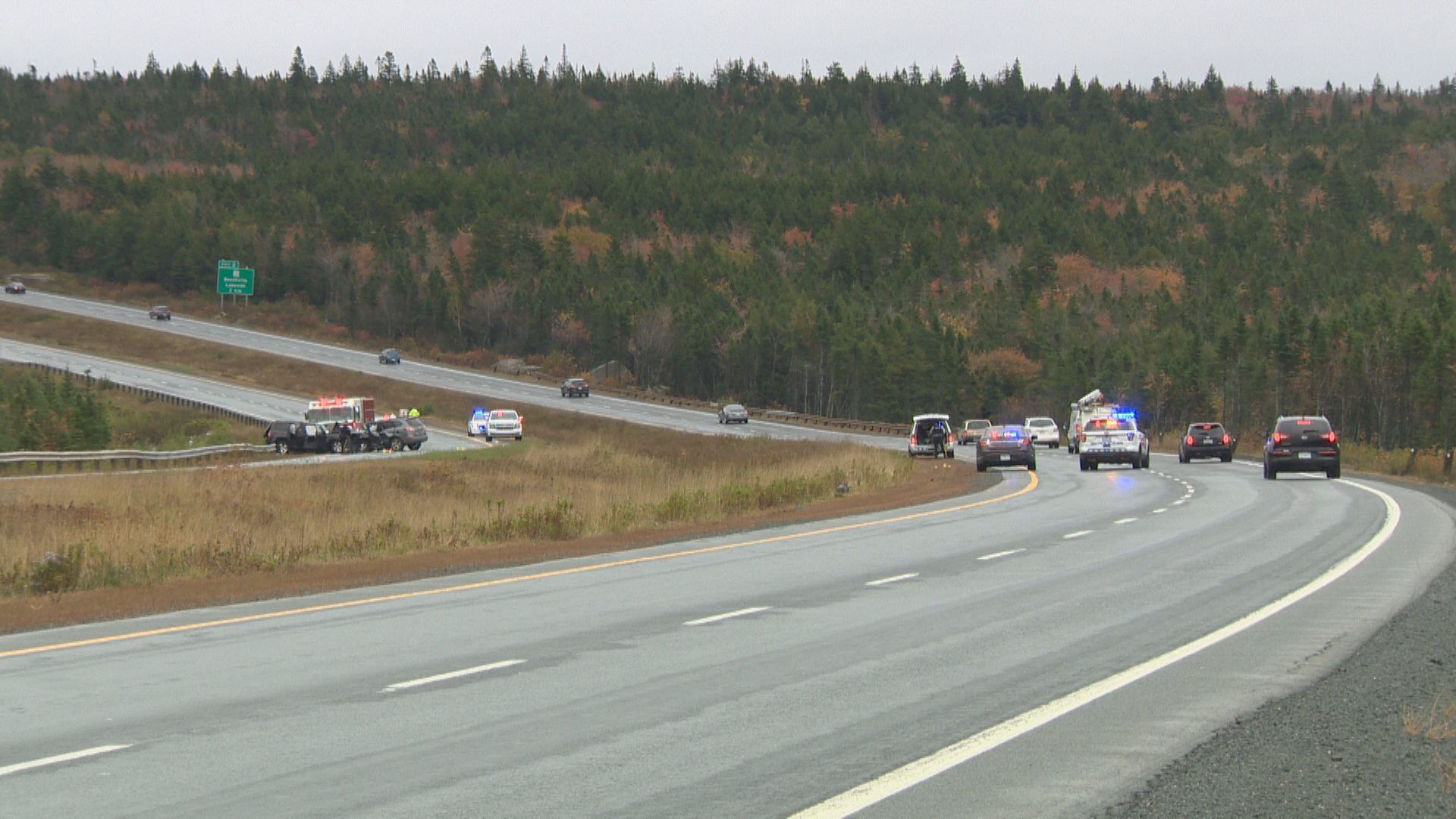 2 dead, 2 seriously injured in crash on Nova Scotia’s Highway 103