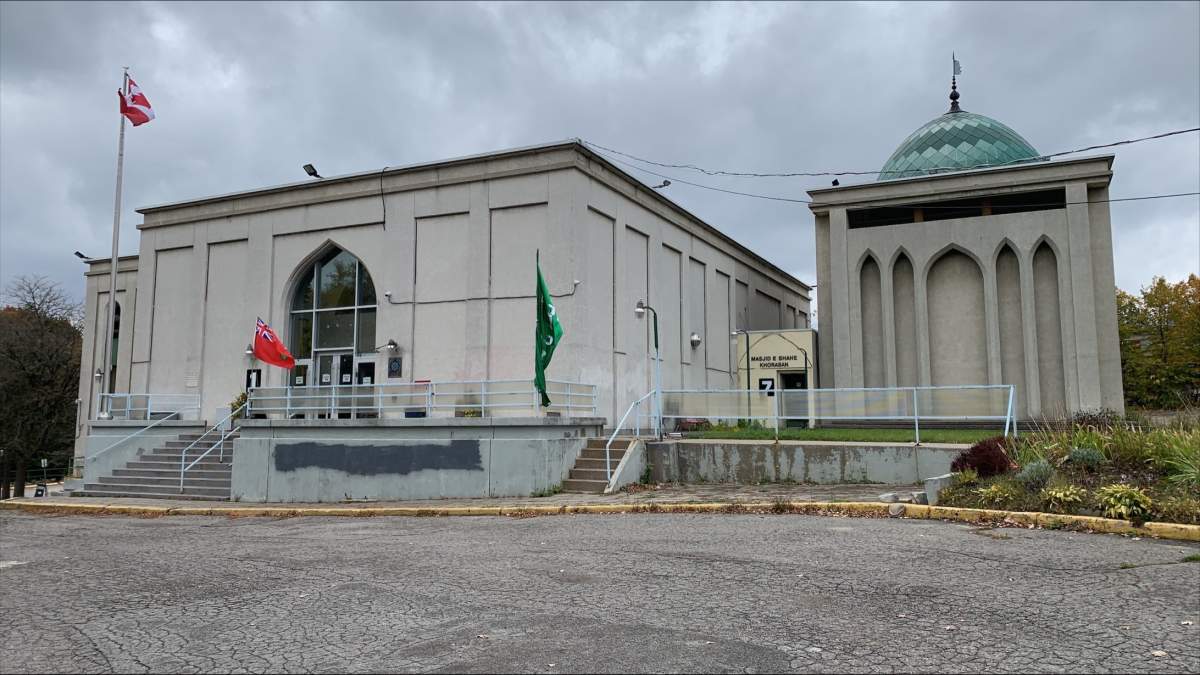 Police are seeking to identify a suspect after a mosque in Thornhill was vandalized.