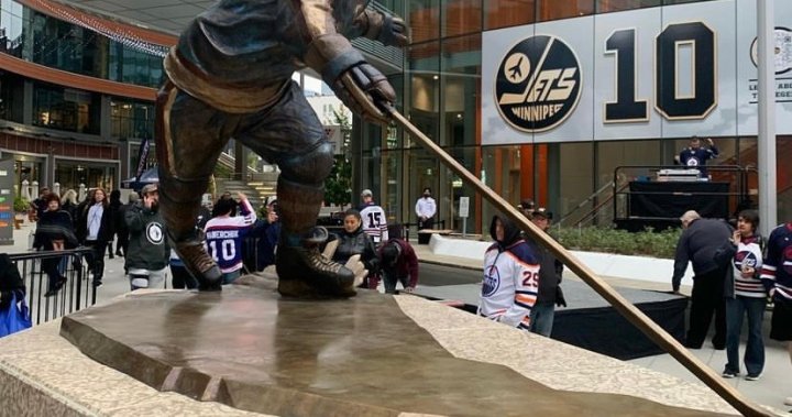 Statue of Winnipeg Jets legend Dale Hawerchuk to be unveiled Oct. 1 -  Winnipeg