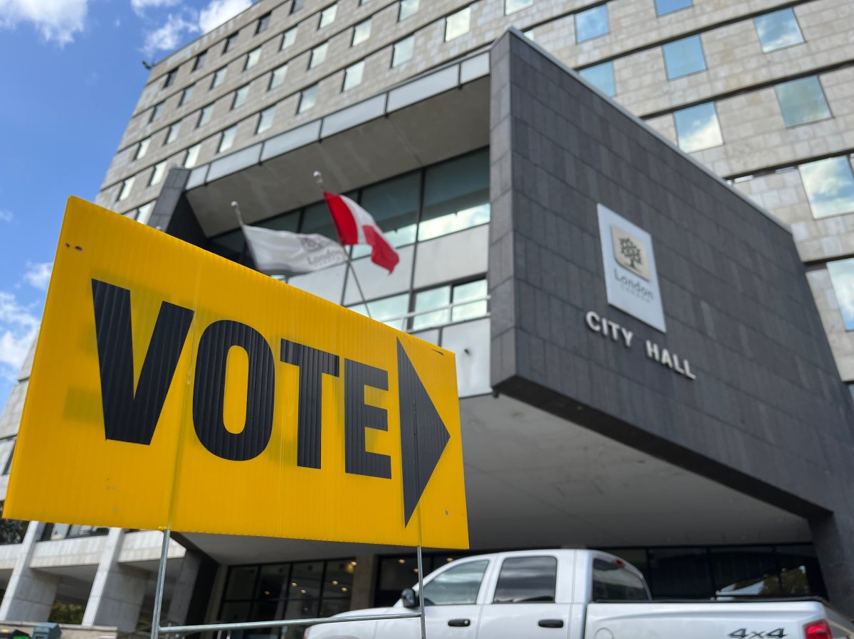 A vote sign sits outside an advanced polling station at city hall in London, Ont., on Oct. 15.
