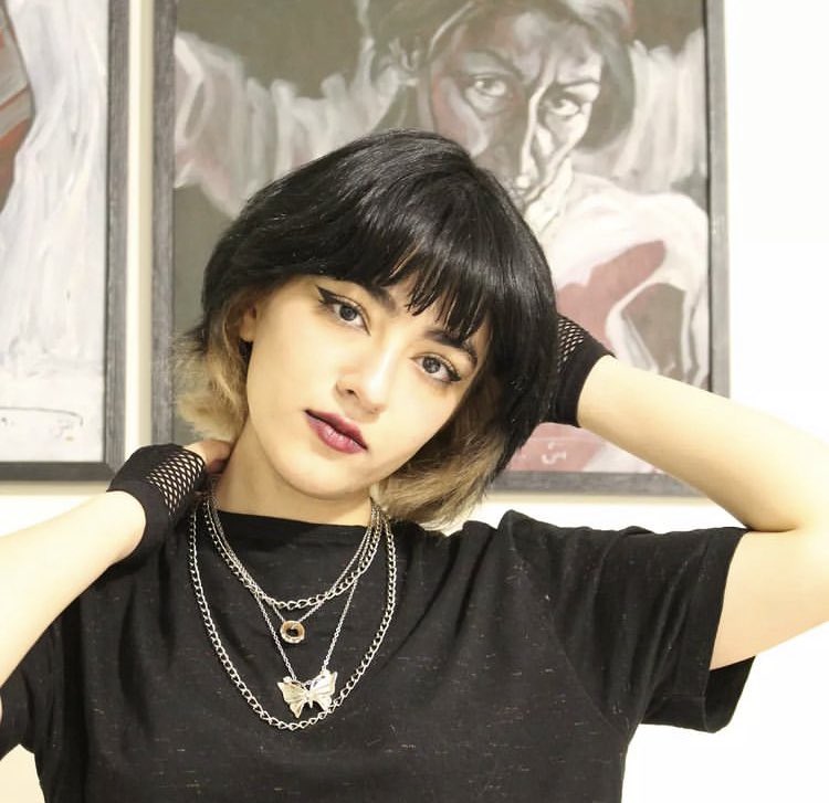 Nika Shahkarami, a 16-year-old girl whose death has become a focal point in the Iran protests.