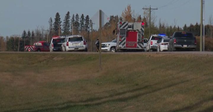 Alberta fire chiefs ask province why ‘slow down, move over’ road rules were changed