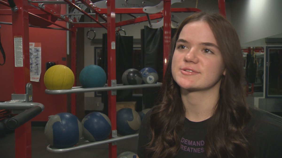 Bronte Lauze, a 17-year-old from Penticton, has been turning heads since she began her powerlifting journey just last year. 