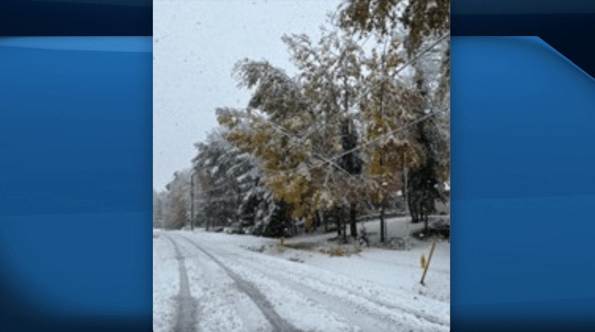 Snow in Bracebridge Ontario Oct., 21, 2022.
