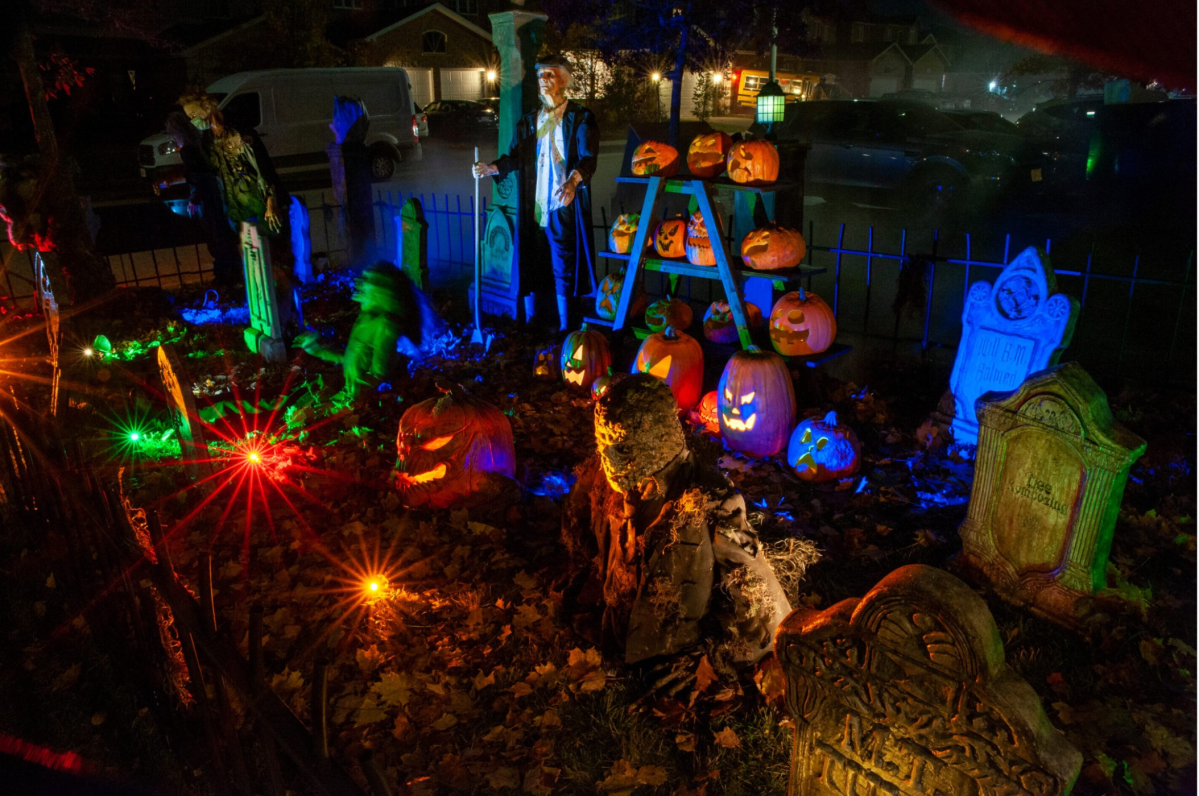 Community member, Chris Arnott is once again planning to delight trick or treaters with frightfully good decor at his home at 59 Dunnett's Drive in Barrie, Ontario.