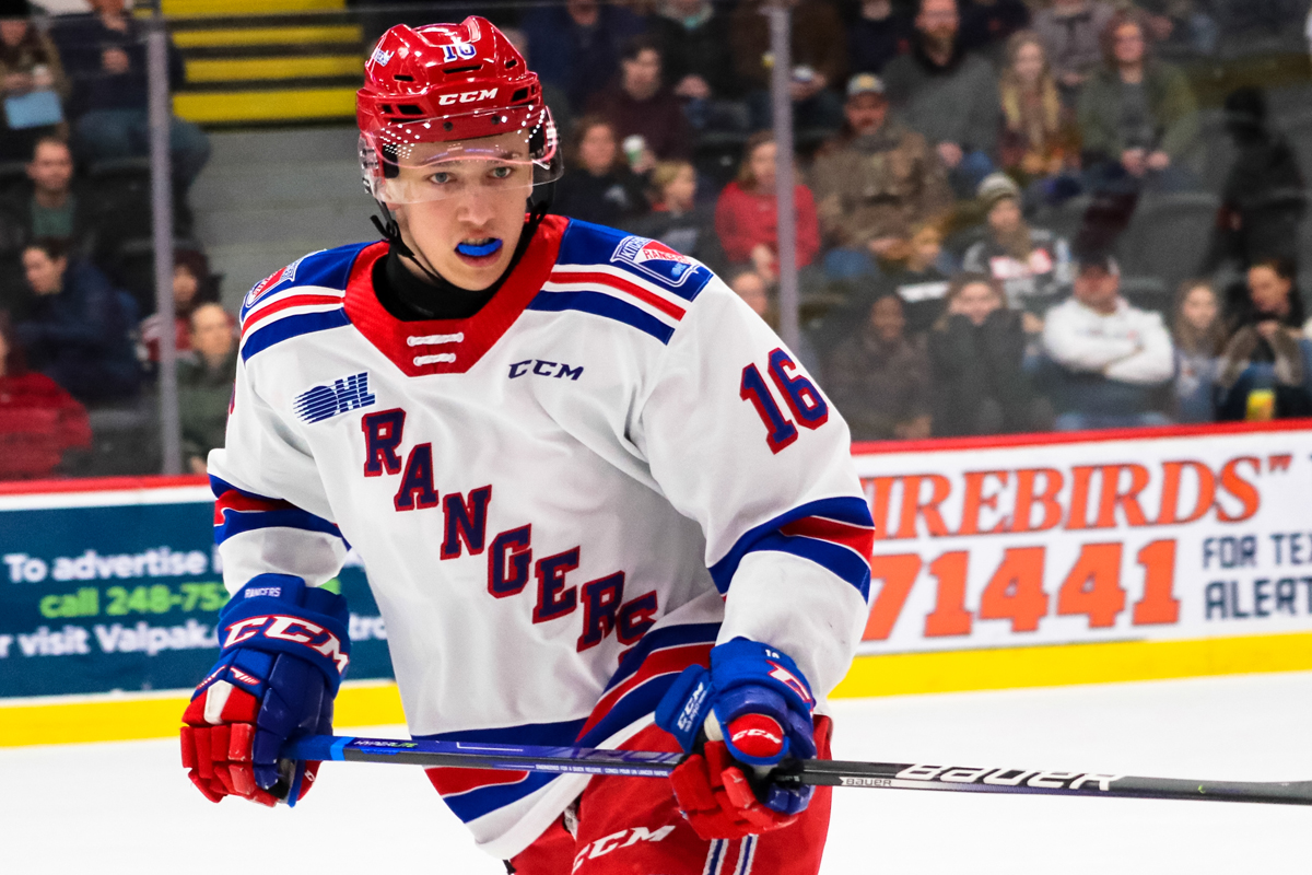 Лидерът в OHL по точки Карсън Рекопф вкара два гола