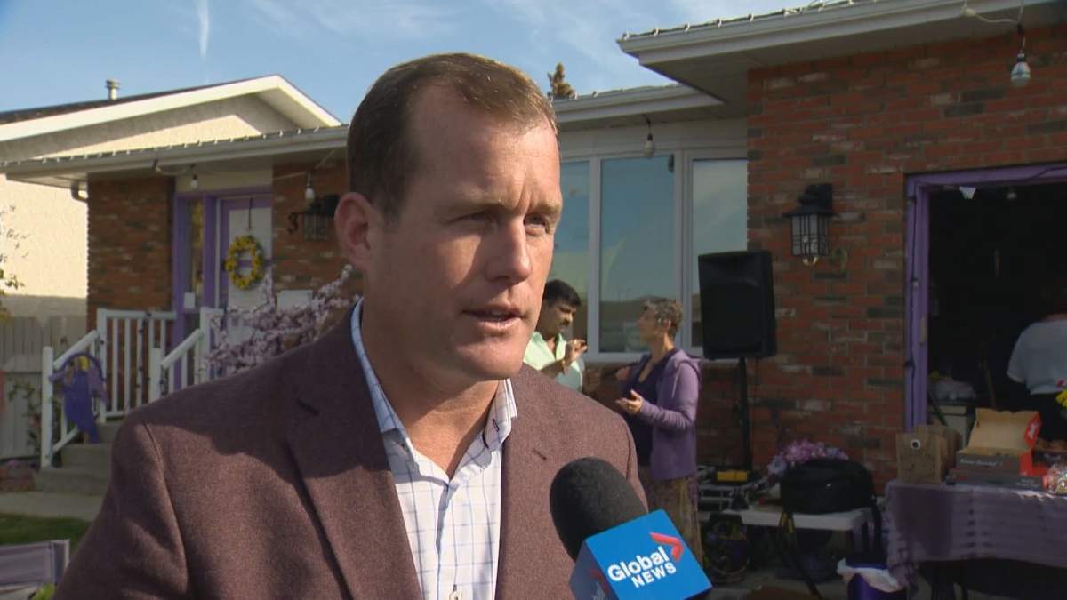 Regina Rosemont MLA and friend of Dedi Trent Wotherpoon presented the medal. He commended Dedi not only for her work in the community, but also for her famous Ukrainian holiday feasts.