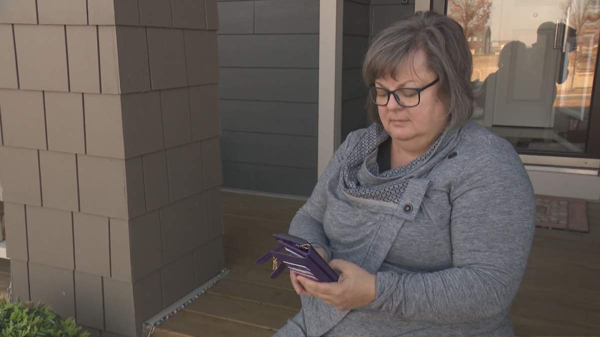 Calgarian Heather McLaughlan dealing with cellphone service issues