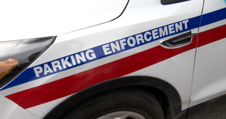 Шофьор наплю служител за паркиране, след като получи глоба, други също претърпяха нападения: полицията в Торонто