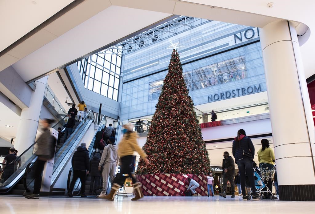 Holiday job postings down 30% amid cooling labour market: Indeed