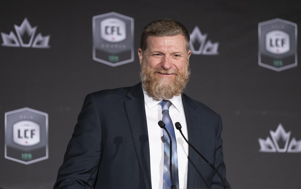 Coach of the year, Mike O’Shea of the Winnipeg Blue Bombers, comments during the CFL Awards in Regina, Thursday, Nov. 17, 2022. THE CANADIAN PRESS/Paul Chiasson