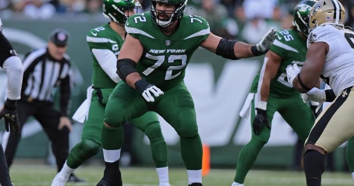 Laurent Duvernay-Tardif back with Jets after working on medical residency