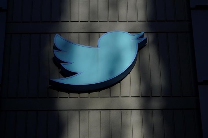 Twitter Blue relaunching after failed previous attempt