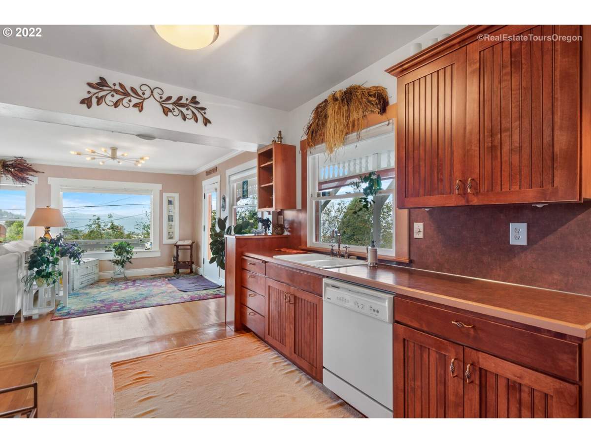 The current owner of "The Goonies" house gave the home a refresh, with a renovated kitchen.