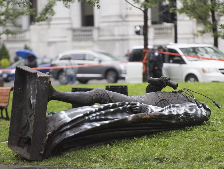 Montreal Committee Says Toppled Statue Of John A. Macdonald Should Not ...