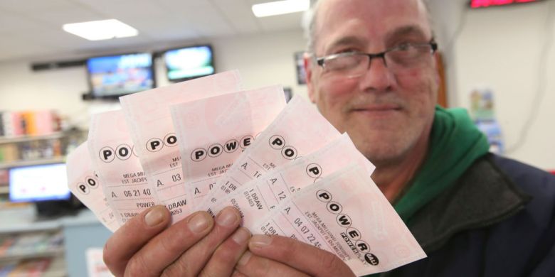 Powerball jackpot nears US$2 billion, smashing world record