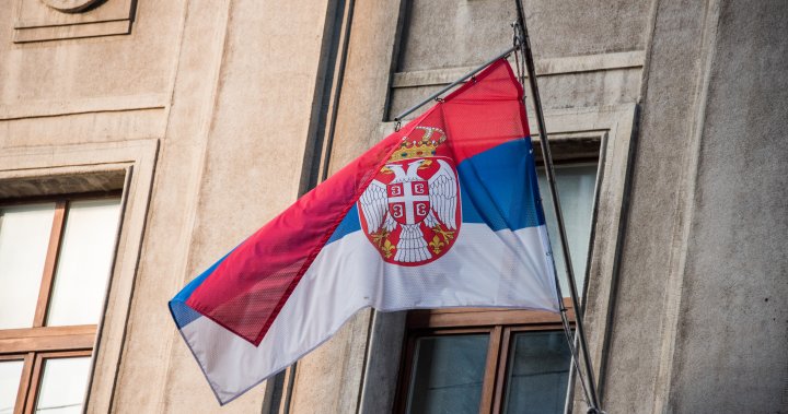 Coupe du monde de football : la Serbie inculpée pour avoir accroché une banderole politique dans les vestiaires – National
