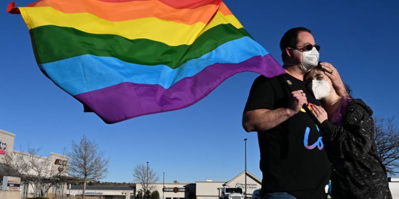 Colorado Springs LGBTQ2 bar shooting: Patrons called 'heroic' for halting shooter, saving lives