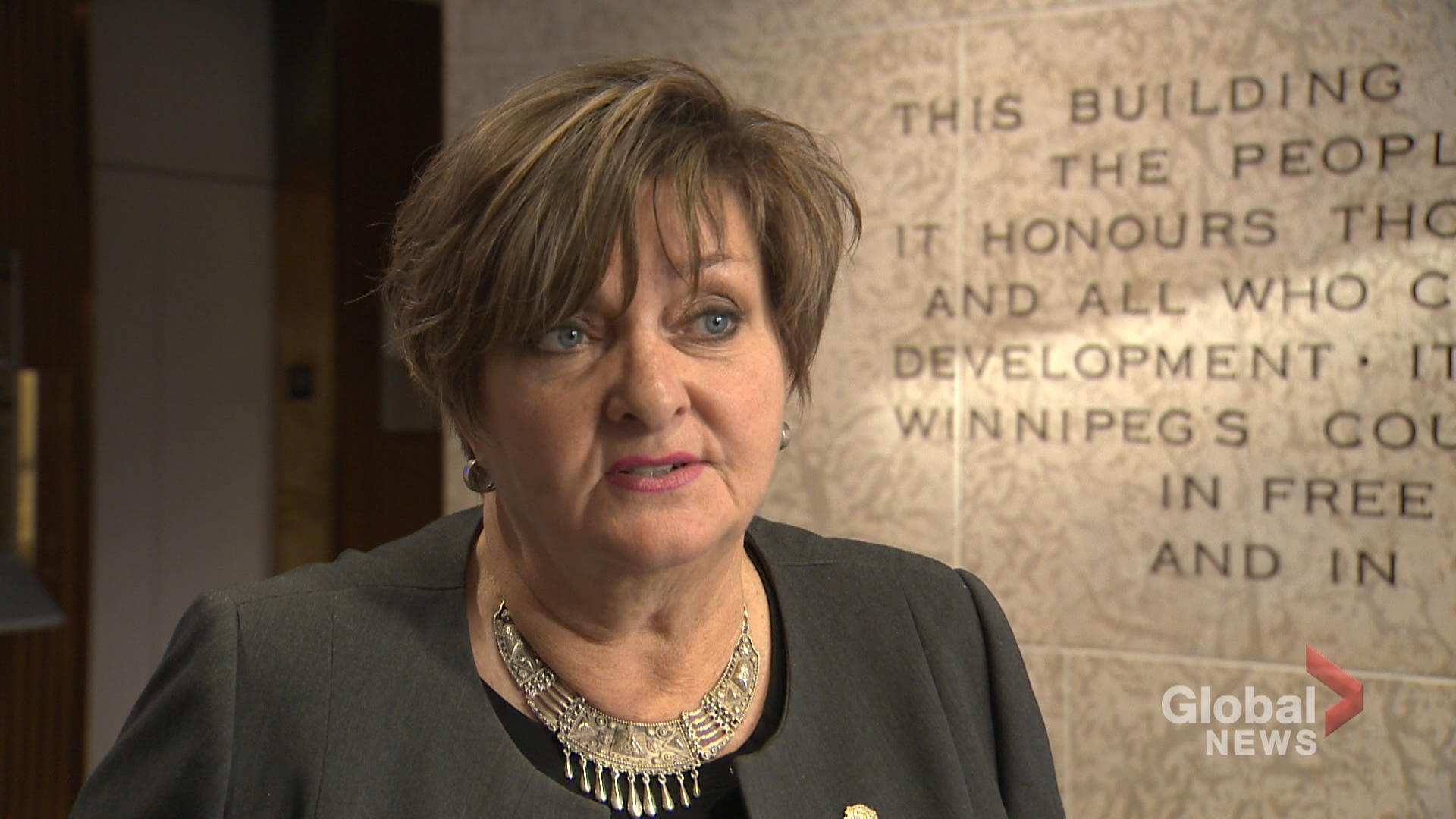 Дългогодишен градски съветник на Уинипег обмисля да премине от общинска