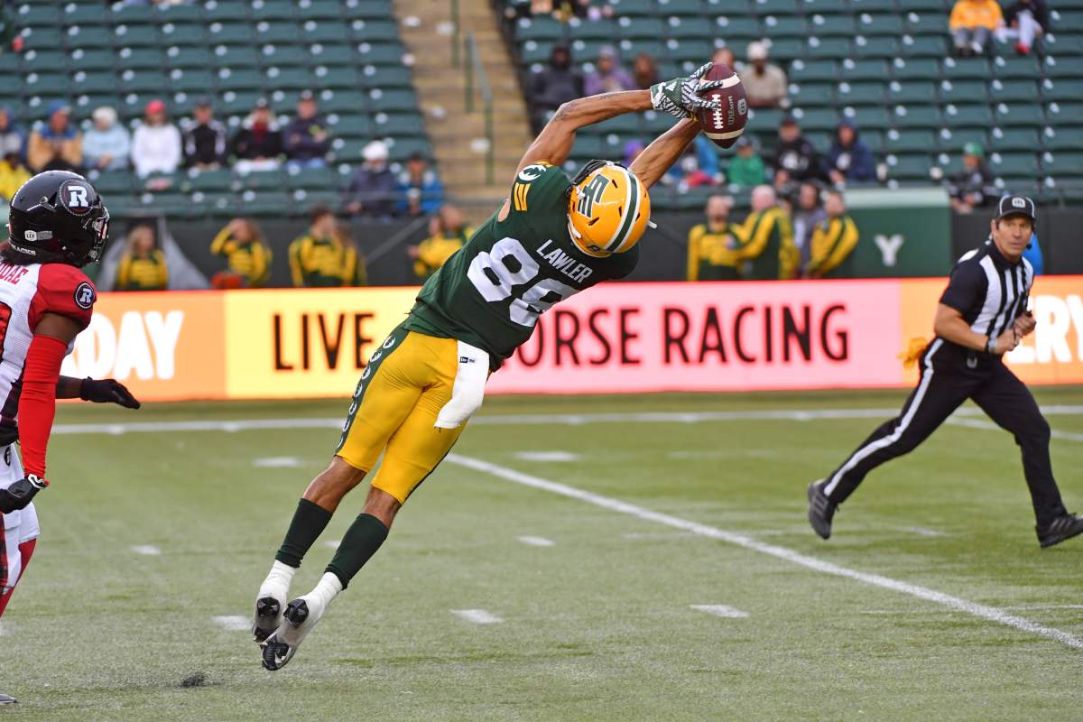 Elks receiver Kenny Lawler makes a specatular catch