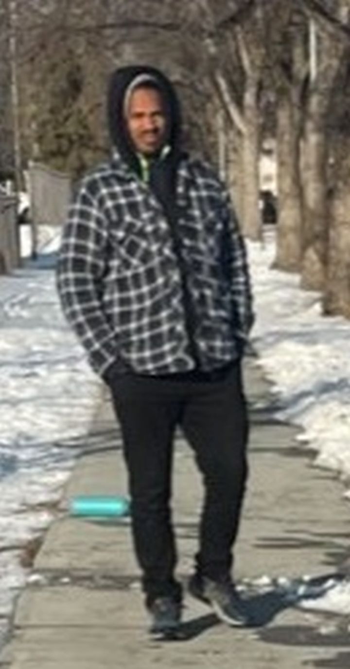Police say they have a suspect in connection with what they described as a "brazen attempted kidnapping" in central Edmonton this week and are asking the public for tips on his identity or whereabouts.